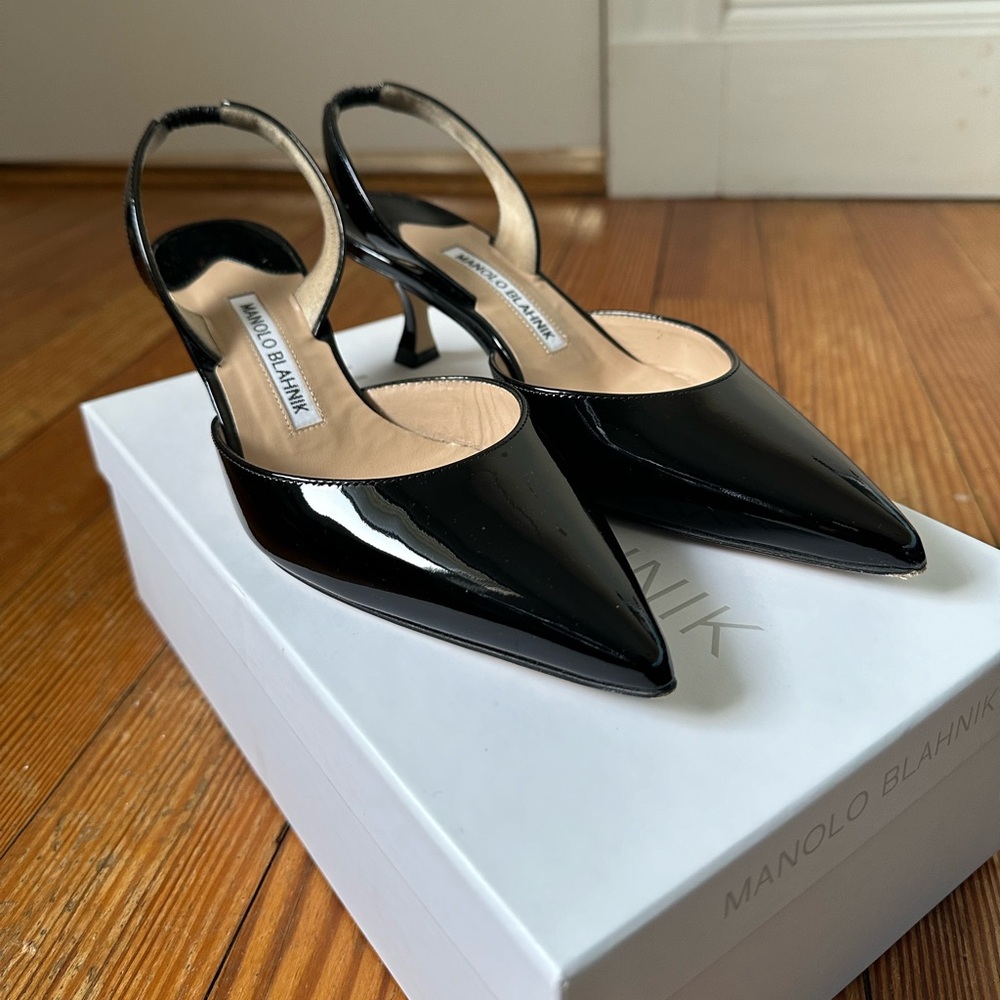 Manolo Blahnik Carolynn Heels in Black Patent Leather - Size 7 - Picture 1 of 7